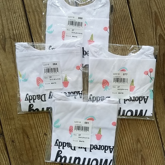 Deleting 🔜 Toddler graphic Tee - Picture 2 of 2